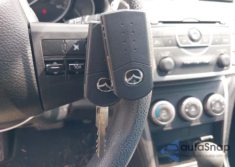 2011 Mazda Mazda6 I Sport z USA, uszkodzony, nr VIN 1YVHZ8BH8B5M04383